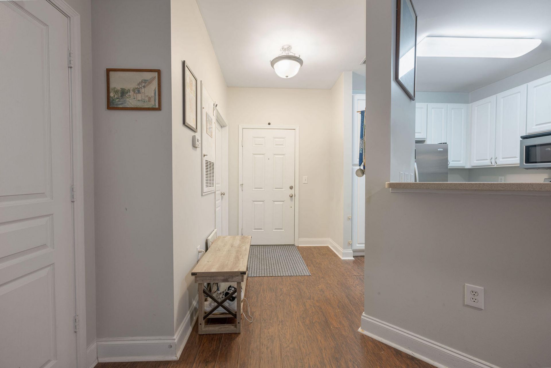 1508 Basildon Road Photo 6