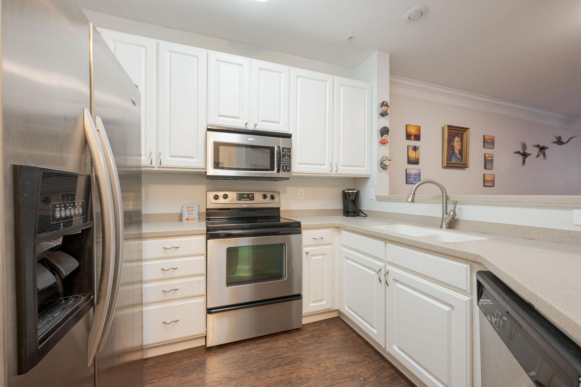 1508 Basildon Road Photo 7