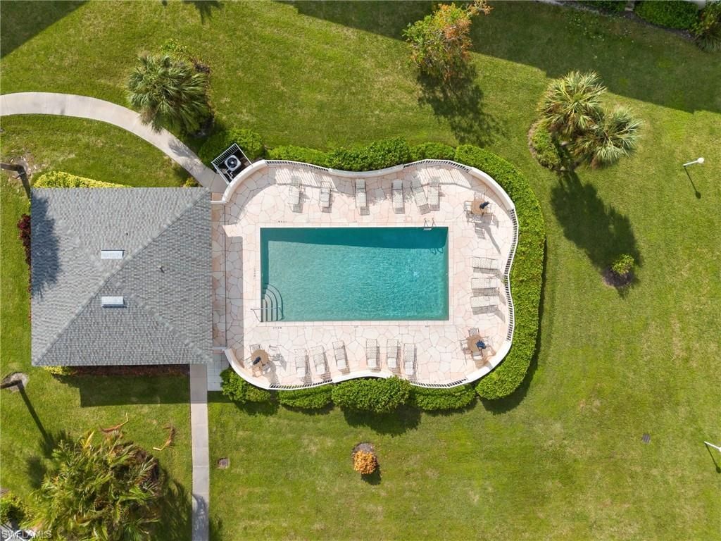 685 Squire Cir , Unit 204, Naples, FL 34104 Photo