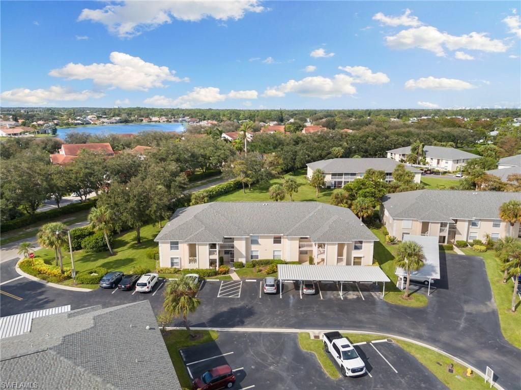 685 Squire Cir , Unit 204, Naples, FL 34104 Photo