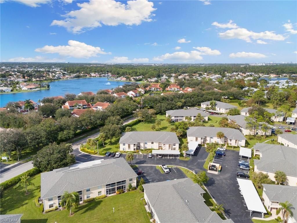 685 Squire Cir , Unit 204, Naples, FL 34104 Photo