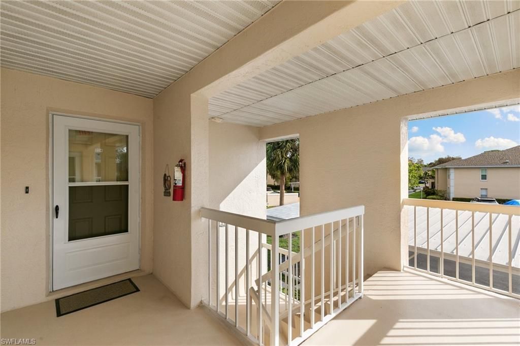 685 Squire Cir , Unit 204, Naples, FL 34104 Photo