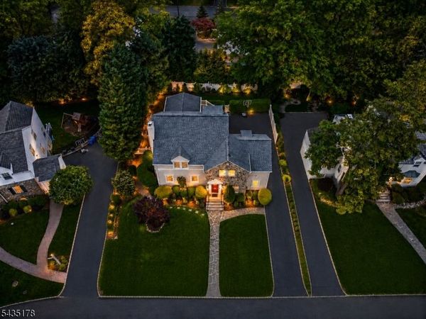 50 Colonial Way, Millburn, NJ 07078