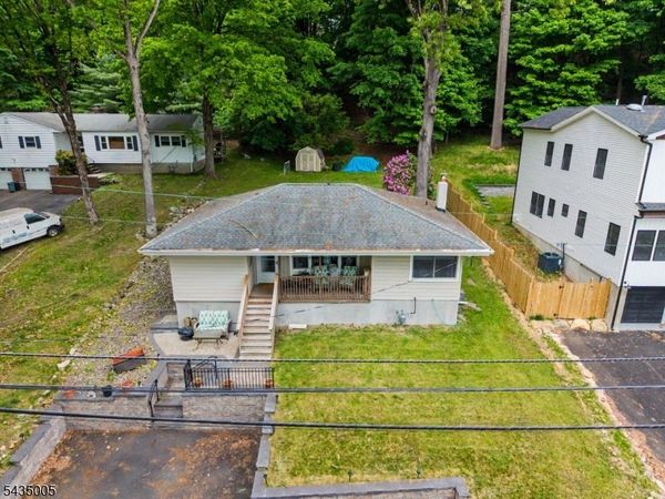14 Valley View Dr, Rockaway, NJ 07866