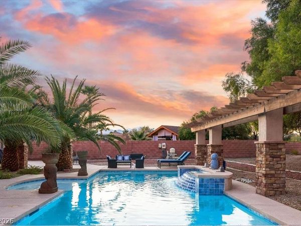 7100 Via Campanile Avenue, Las Vegas, NV 89131