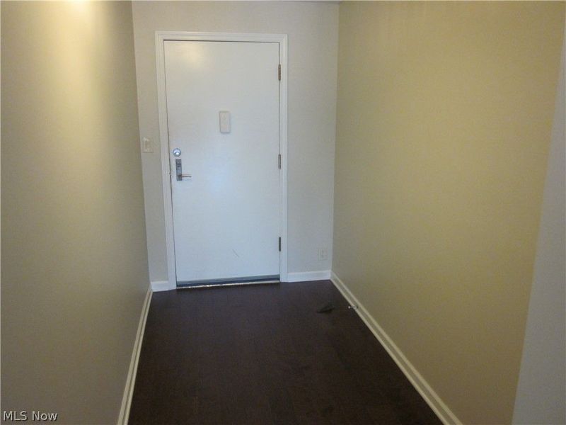 22555 Center Ridge Road, Unit 201, Rocky River, OH 44116 Photo 13