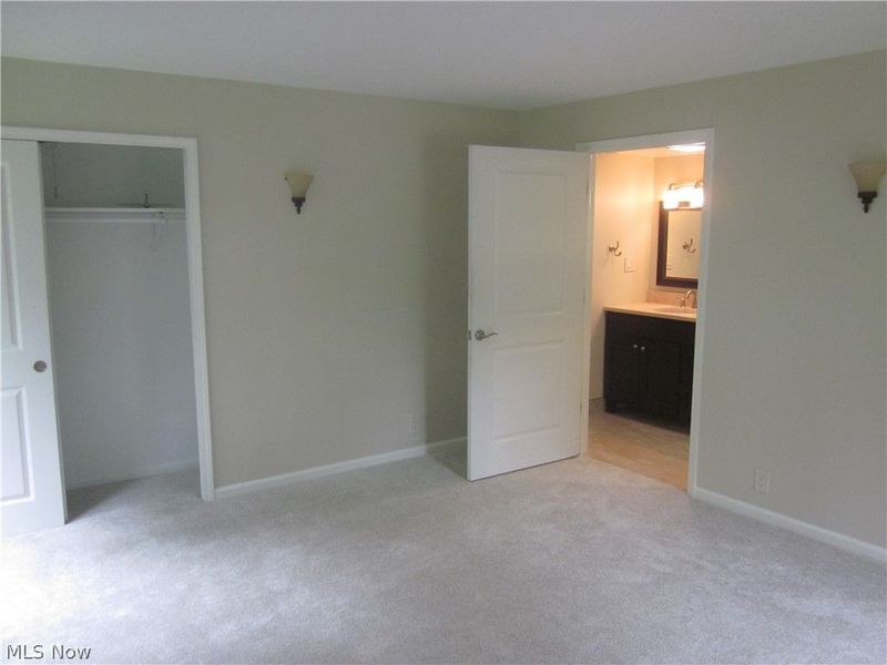 22555 Center Ridge Road, Unit 201, Rocky River, OH 44116 Photo 14