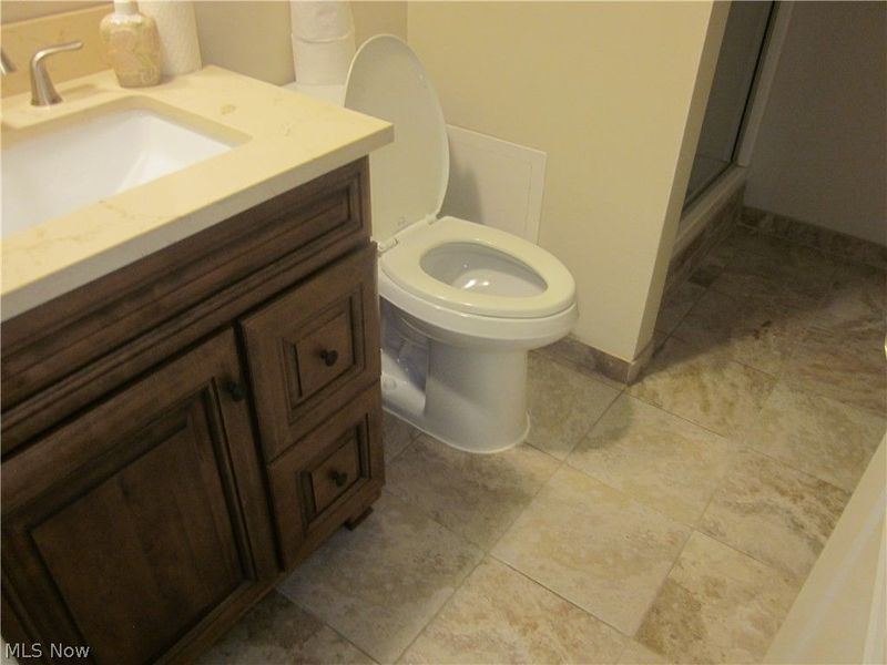 22555 Center Ridge Road, Unit 201, Rocky River, OH 44116 Photo 22