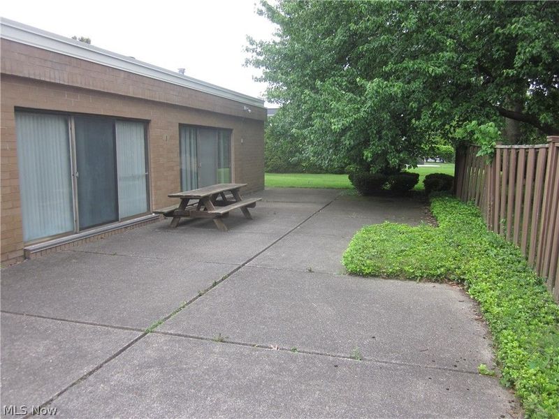 22555 Center Ridge Road, Unit 201, Rocky River, OH 44116 Photo 31