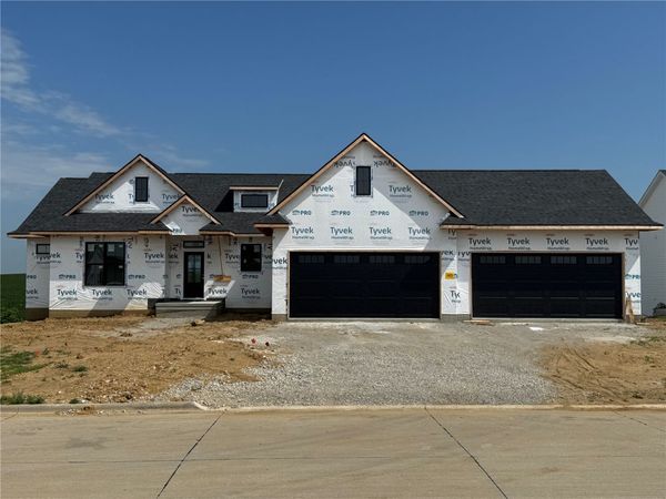 1425 Glen Rock Circle, Marion, IA 52302