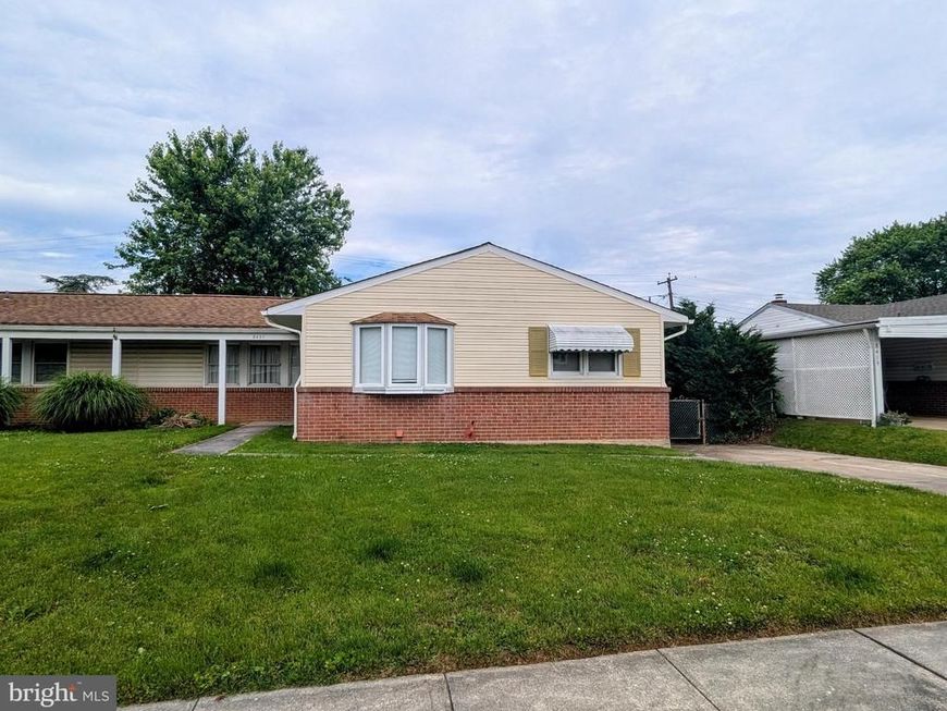 8421 Hallmark Circle, Baltimore, MD 21234 Main Photo