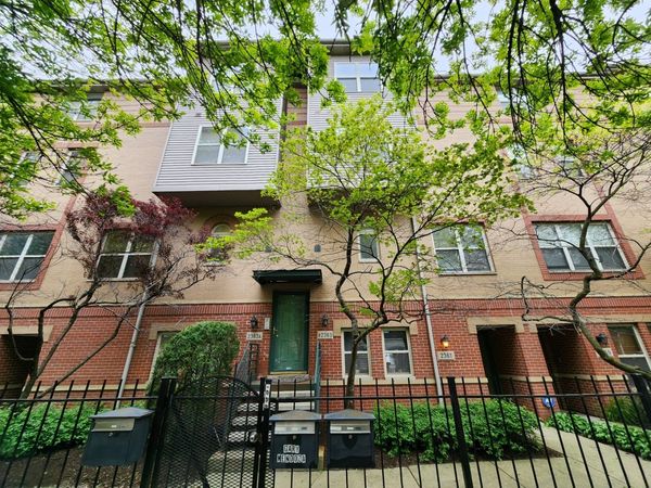 2363 E 70th Place , Unit B, Chicago, IL 60649