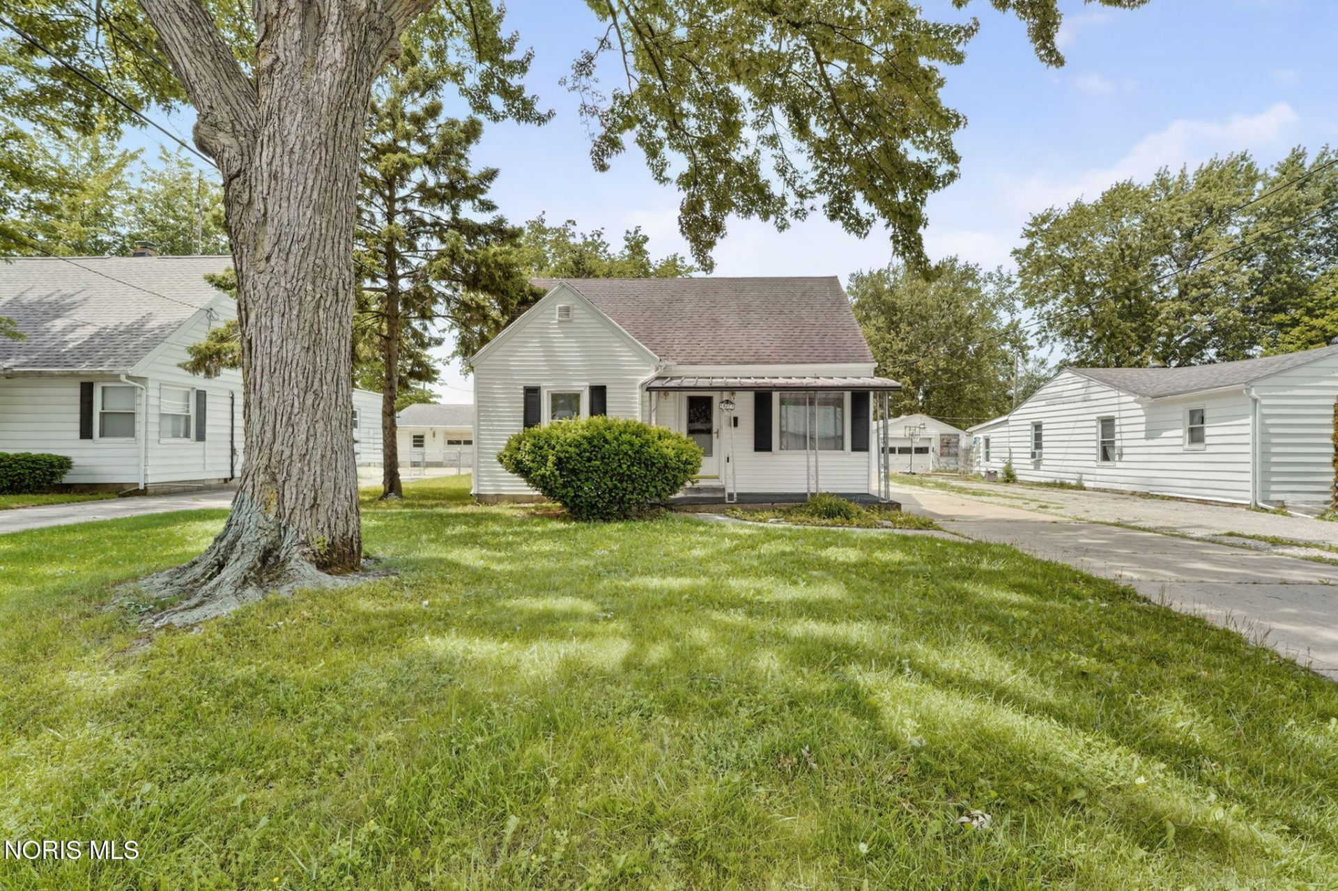 407 N Grove Street , Walbridge, OH 43465 Main Photo