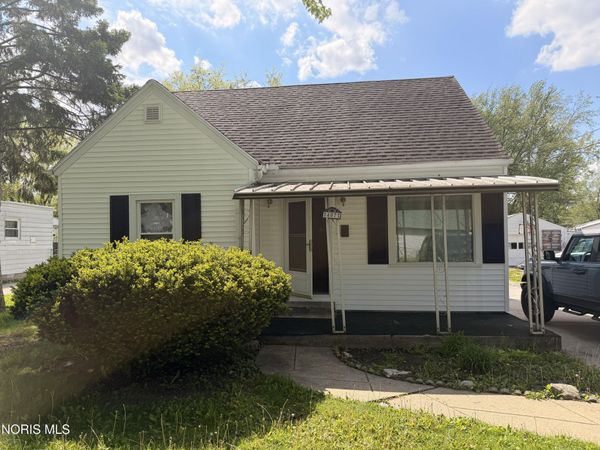 407 N Grove Street , Walbridge, OH 43465