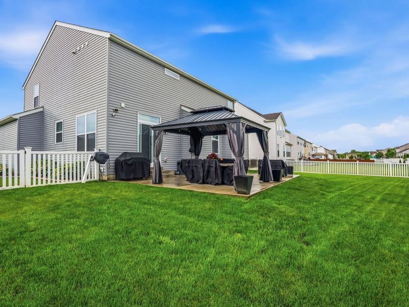 1275 Meadow View Drive, Marysville, OH 43040 Photo 4