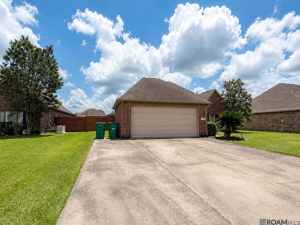 11446 Lemonwood Dr, Denham Springs, LA 70726