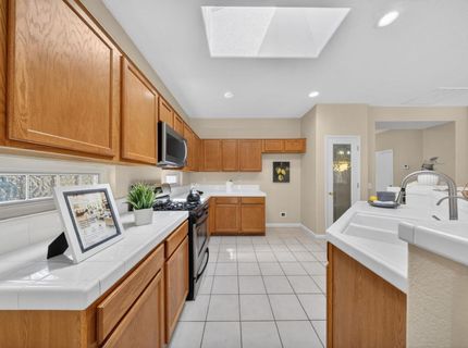 9534 Rockybrook Way, Elk Grove, CA 95624 Photo