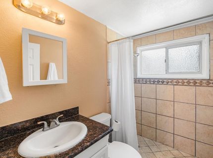 5625 Layton Dr, North Highlands, CA 95660 Photo