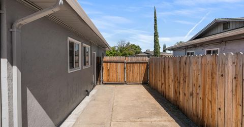 5625 Layton Dr, North Highlands, CA 95660 Photo