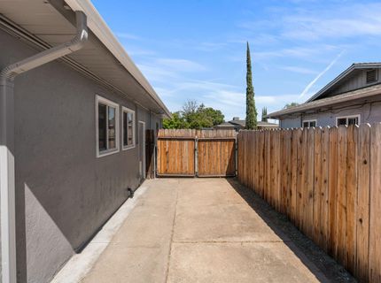 5625 Layton Dr, North Highlands, CA 95660 Photo