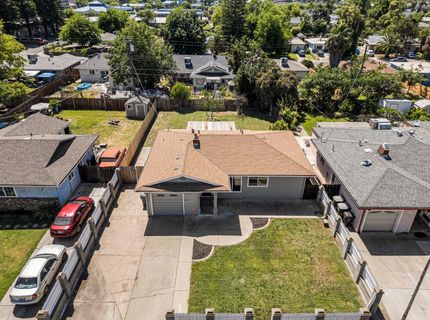 5625 Layton Dr, North Highlands, CA 95660 Photo