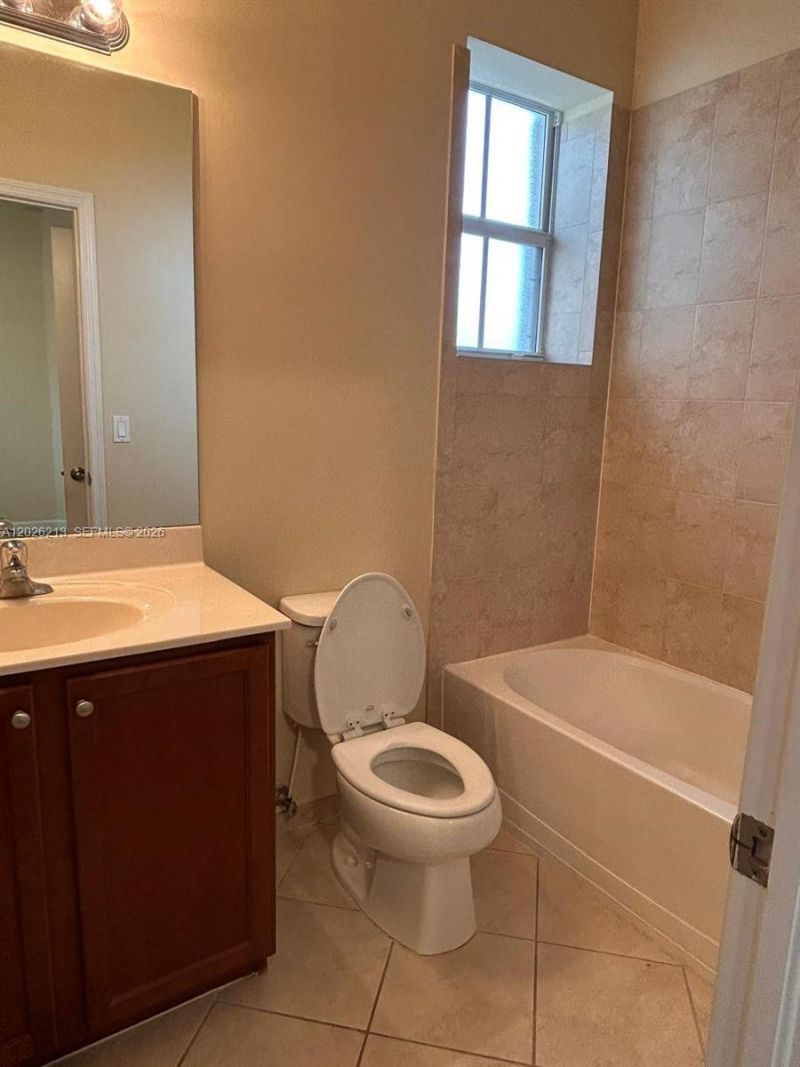 9153 SW 227th St , Unit 9, Cutler Bay, FL 33190 Photo