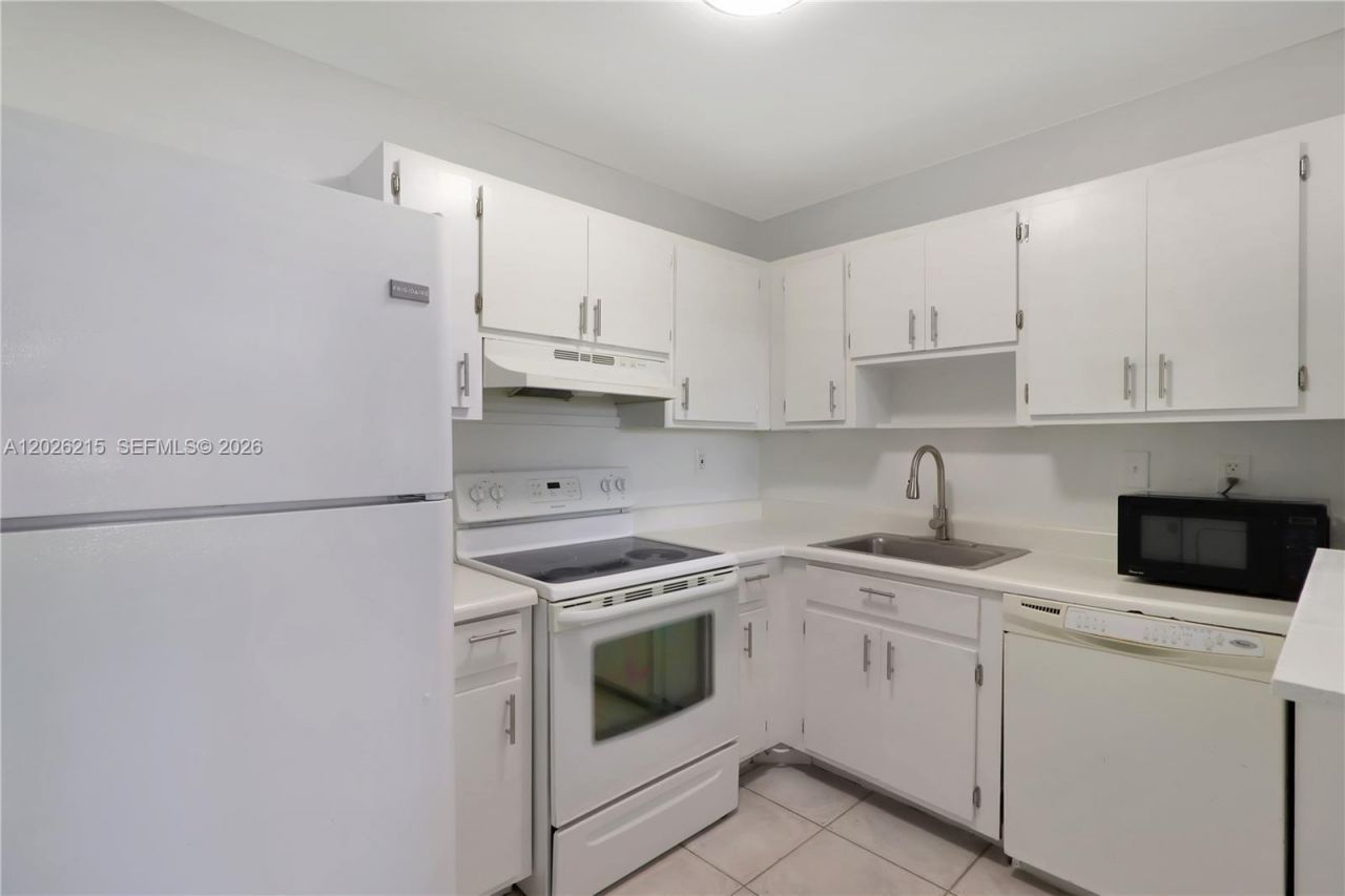 13371 SW 17th Ln , Unit 2-8, Miami, FL 33175 Photo