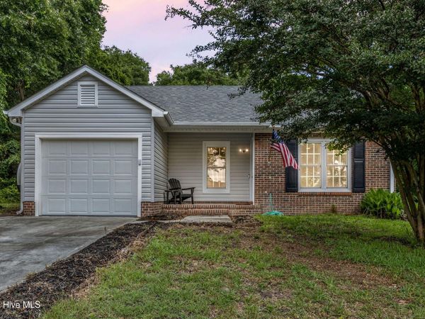 429 Crows Nest Lane , Sneads Ferry, NC 28460