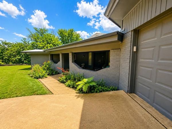 705 10th Street, Mineral Wells, TX 76067