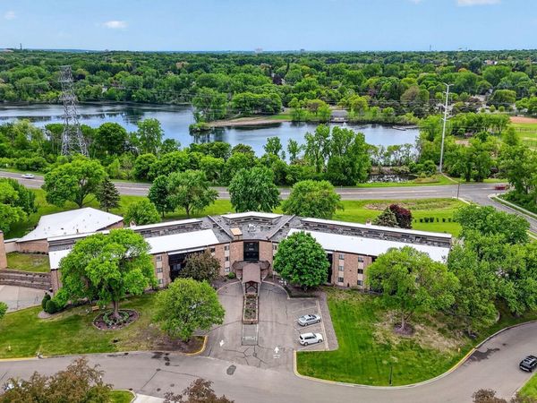 2680 Oxford Street N, Unit 108, Roseville, MN 55113