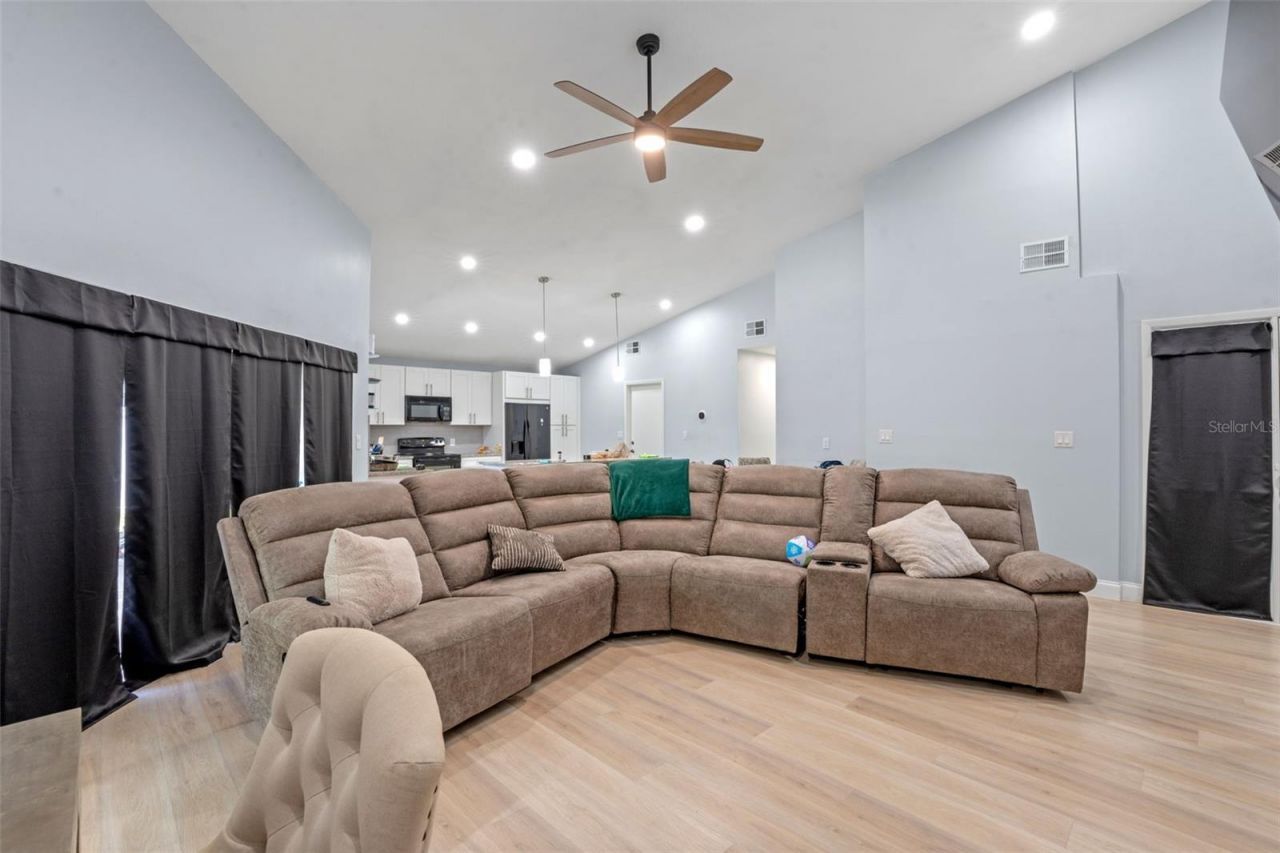 2656 Autumn Green Drive, Orlando, FL 32822 Photo