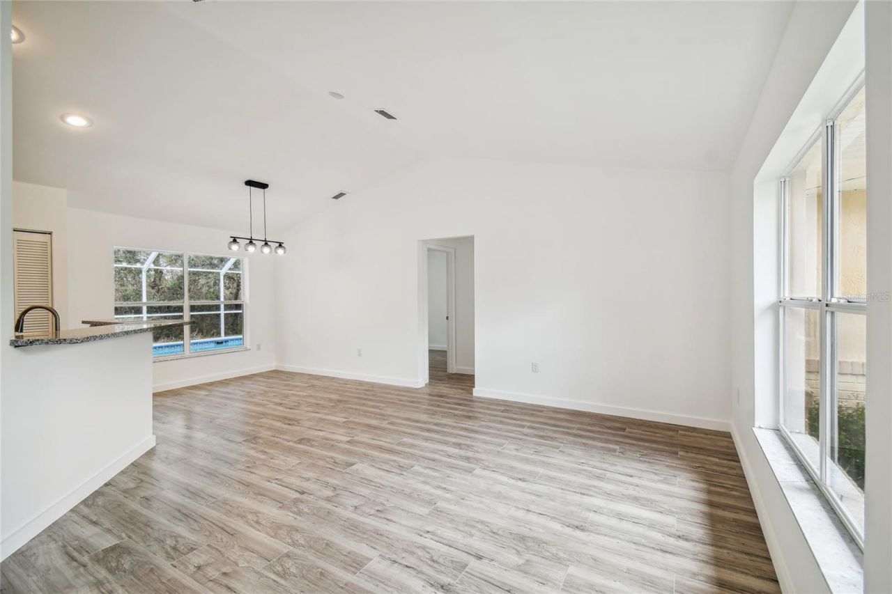11 Carnation Court E, Homosassa, FL 34446 Photo