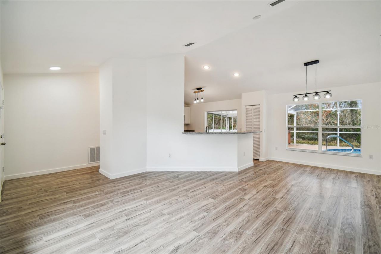11 Carnation Court E, Homosassa, FL 34446 Photo