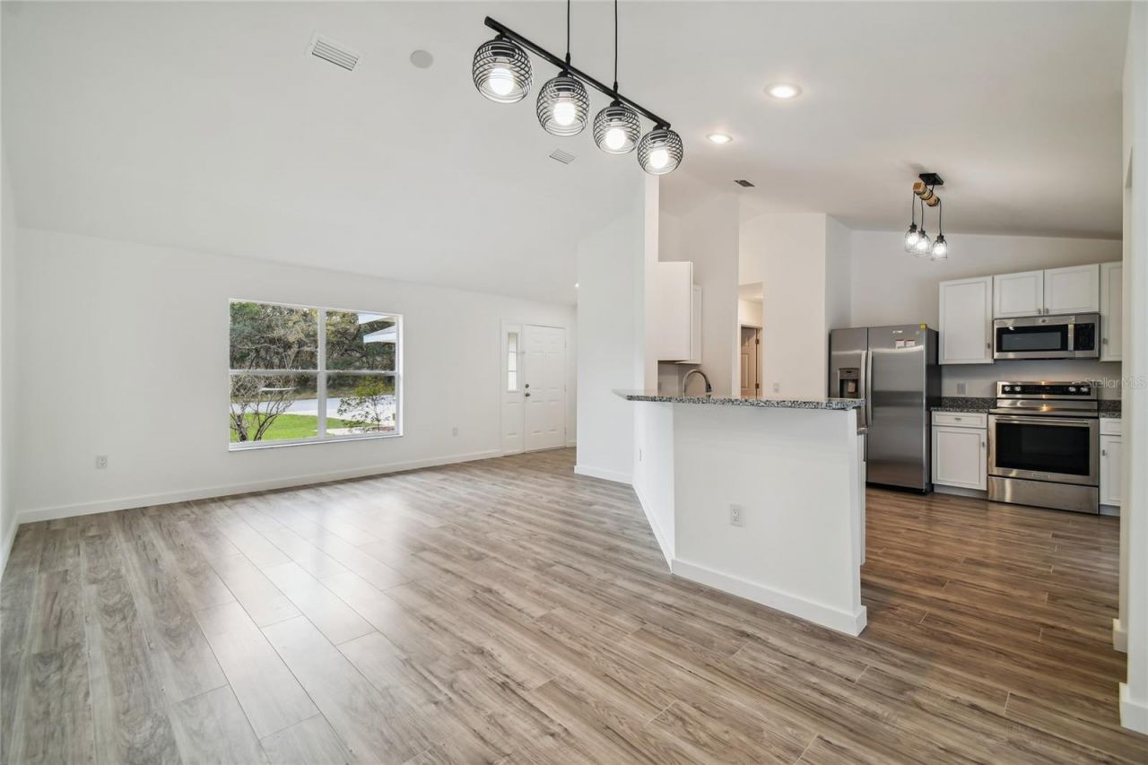 11 Carnation Court E, Homosassa, FL 34446 Photo