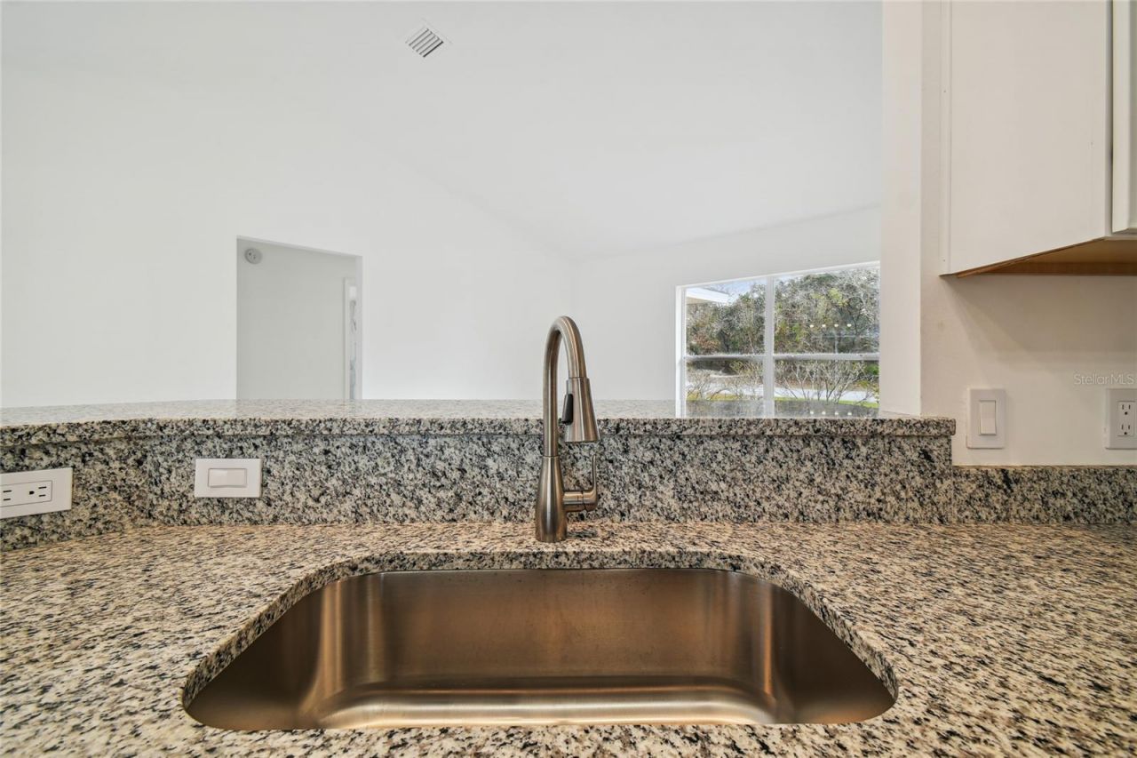 11 Carnation Court E, Homosassa, FL 34446 Photo