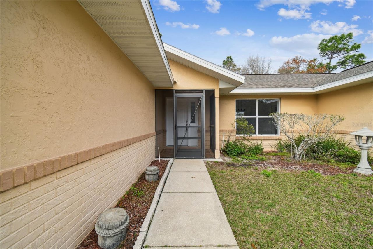 11 Carnation Court E, Homosassa, FL 34446 Photo