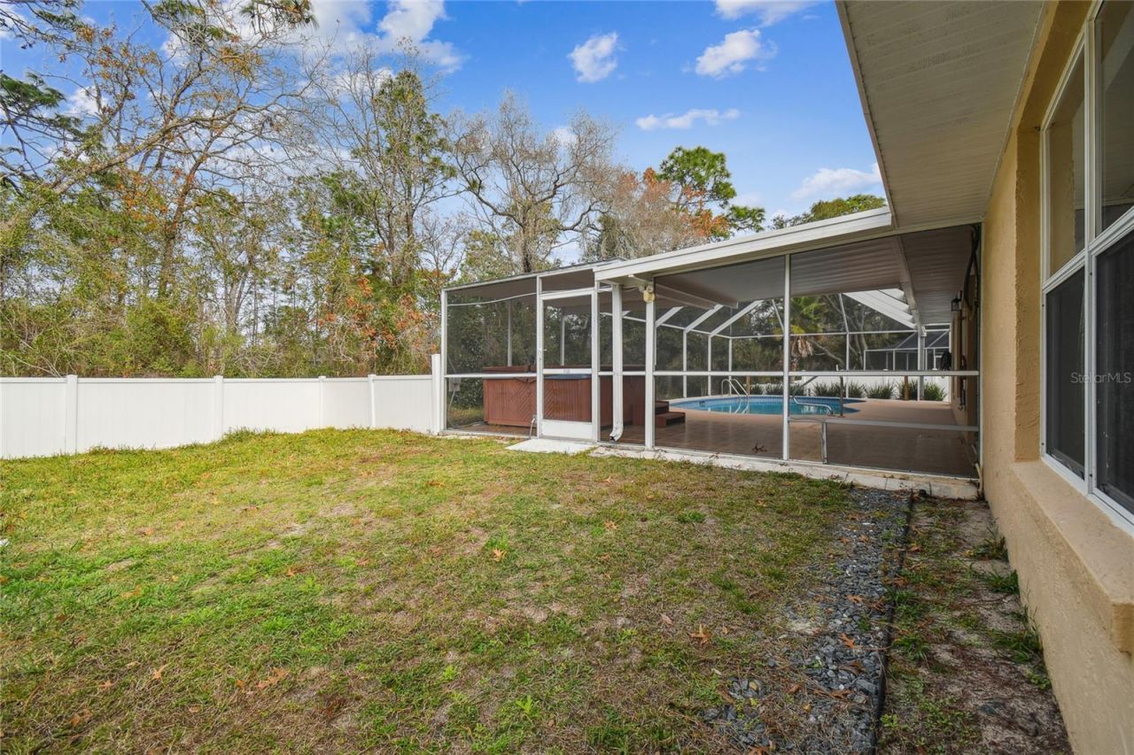11 Carnation Court E, Homosassa, FL 34446 Photo