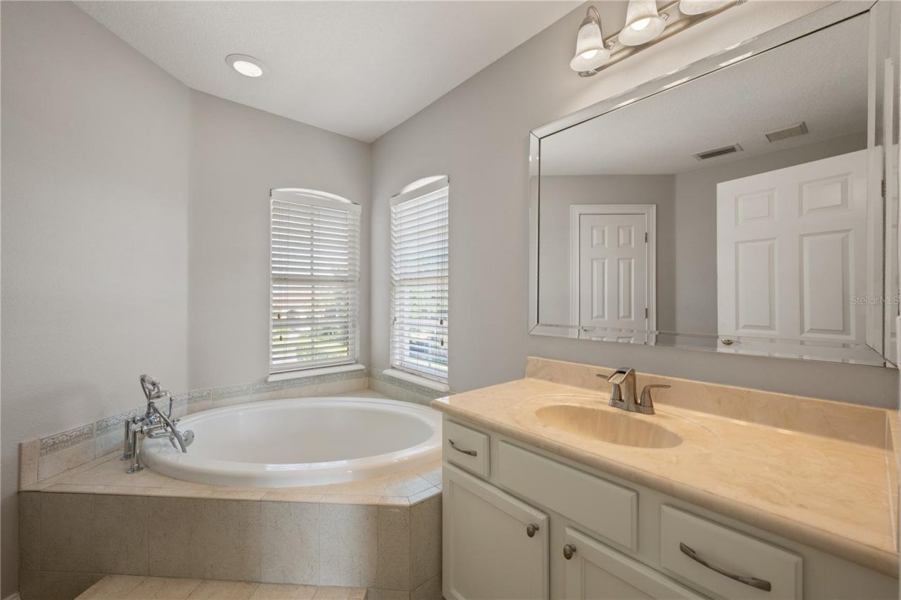 2002 Water Key Drive, Windermere, FL 34786 Photo