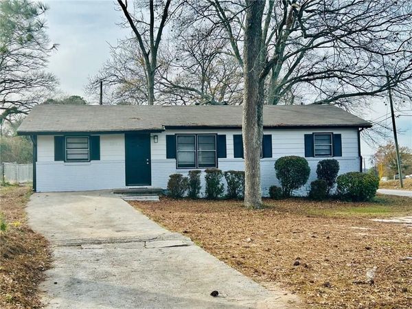 2961 Stone Mountain Street , Lithonia, GA 30058