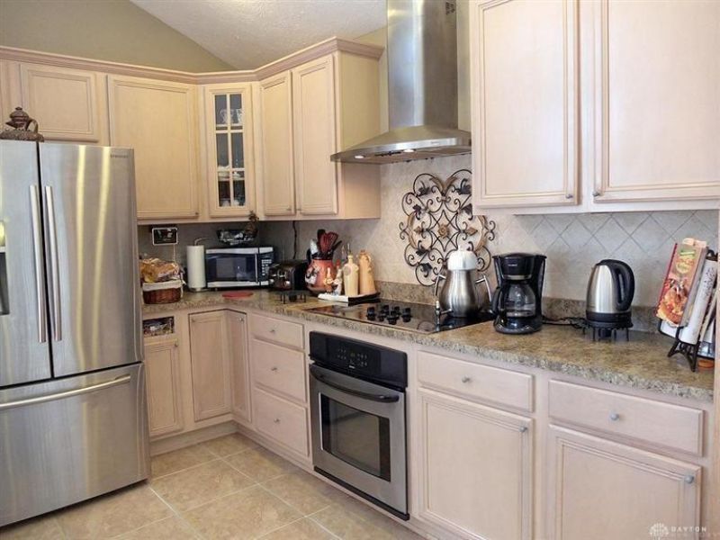 9101 Bennington Way, Clearcreek Township, OH 45458 Photo 3