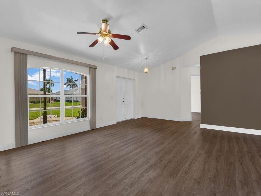 404 SE 28th Ter, Cape Coral, FL 33904 Photo