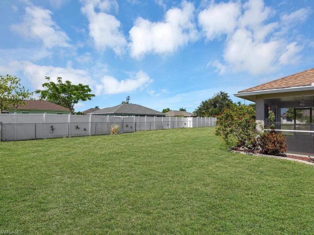 404 SE 28th Ter, Cape Coral, FL 33904 Photo