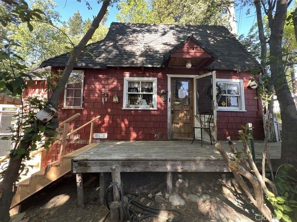 31979 Encina, Running Springs, CA 92382