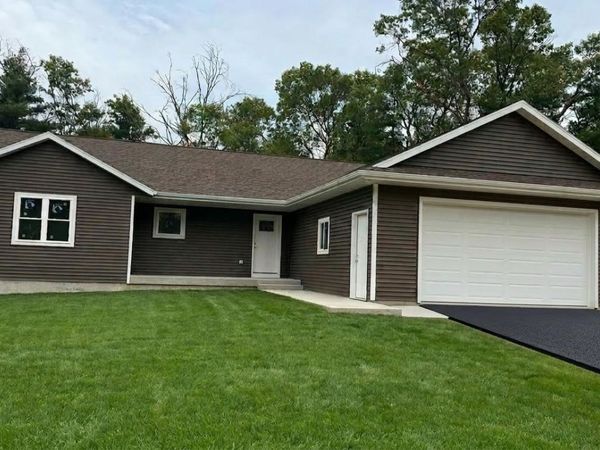 1021 Cynthia Lane, Wisconsin Dells, WI 53965