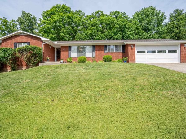 119 Hillcrest Court, Russell, KY 41169