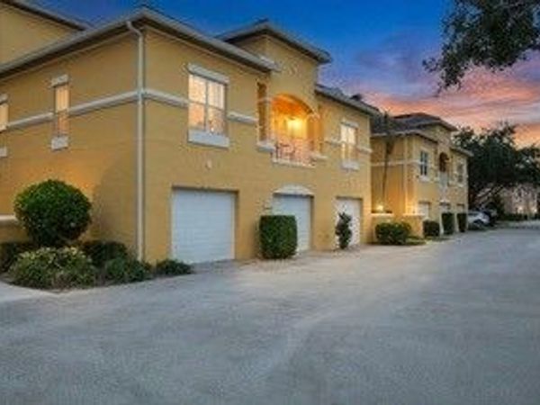 5015 Fairways Circle, Unit 107, Vero Beach, FL 32967