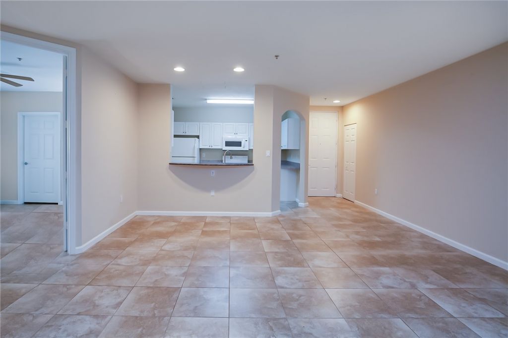 5015 Fairways Circle, Unit 107, Vero Beach, FL 32967 Photo