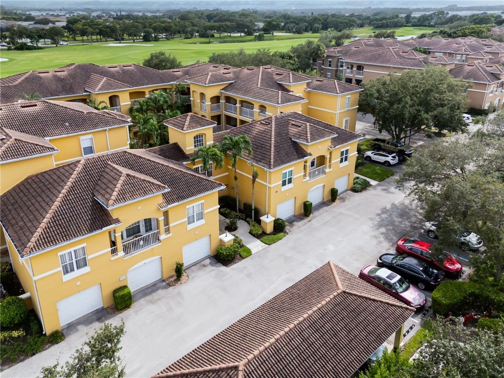 5015 Fairways Circle, Unit 107, Vero Beach, FL 32967 Photo
