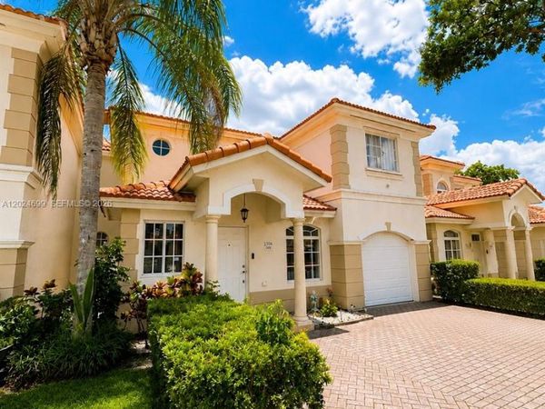 7305 NW 173rd Dr, Unit 102, Hialeah, FL 33015
