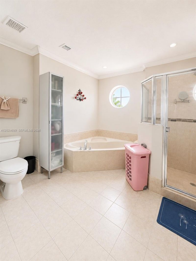 7305 NW 173rd Dr, Unit 102, Hialeah, FL 33015 Photo